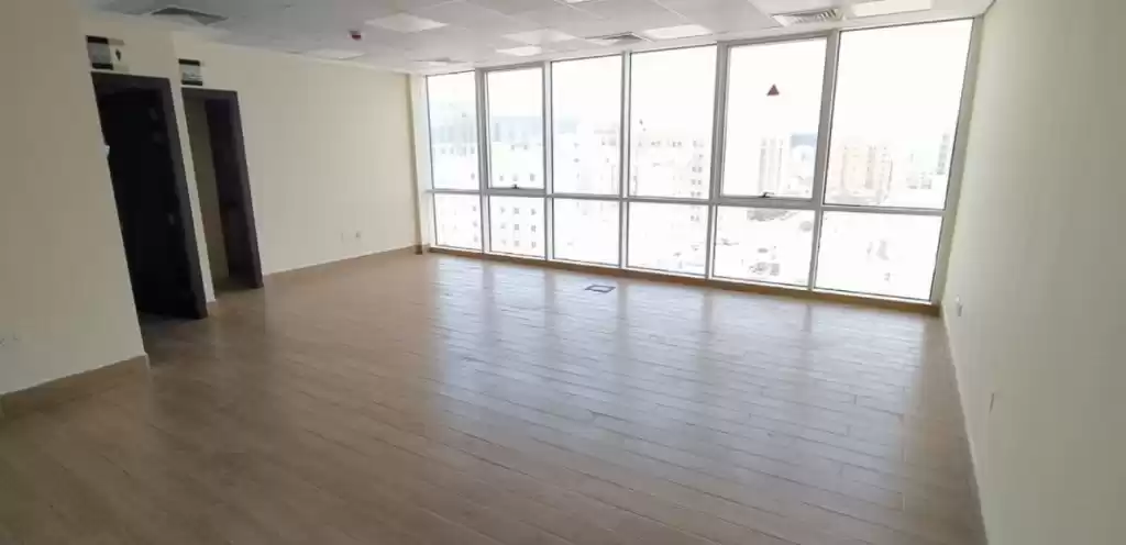 تجاری املاک آماده U/F دفتر  برای اجاره که در السد , دوحه #14960 - 1  image 